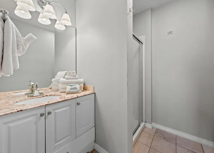 Sundial G3 By Youngs Suncoast Apartment